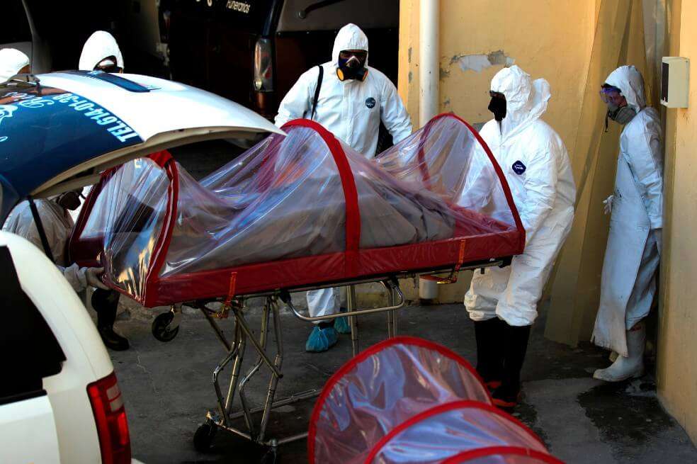 Actualmente, más del 90 % de la población mundial se encuentra confinada para frenar el avance del virus, que, hasta la fecha 88.415 muertes y 1,313.358 contagios.
/ EFE