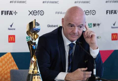 “No debería haber ocurrido nunca”: presidente de la Fifa sobre beso de Rubiales