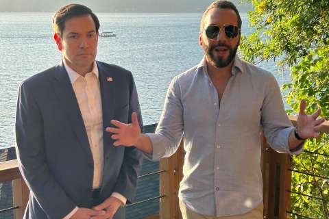 Bukele ofrece prisiones para encarcelar a criminales que vengan de Estados Unidos