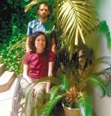 Ángela y Sebastián: crónica de libretas, notas, bocetos, sillas y viajes