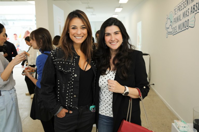 Alexandra Santos y Juliana Quintana