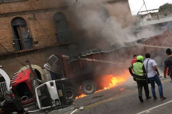 Accidente deja 5 muertos 