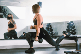 ¿⁠Cómo hacer sentadillas búlgaras paso a paso? Guía para principiantes en el gym