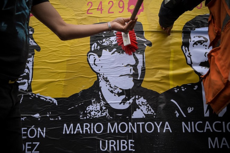Con tutela, víctimas exigen la expulsión de Mario Montoya de la JEP