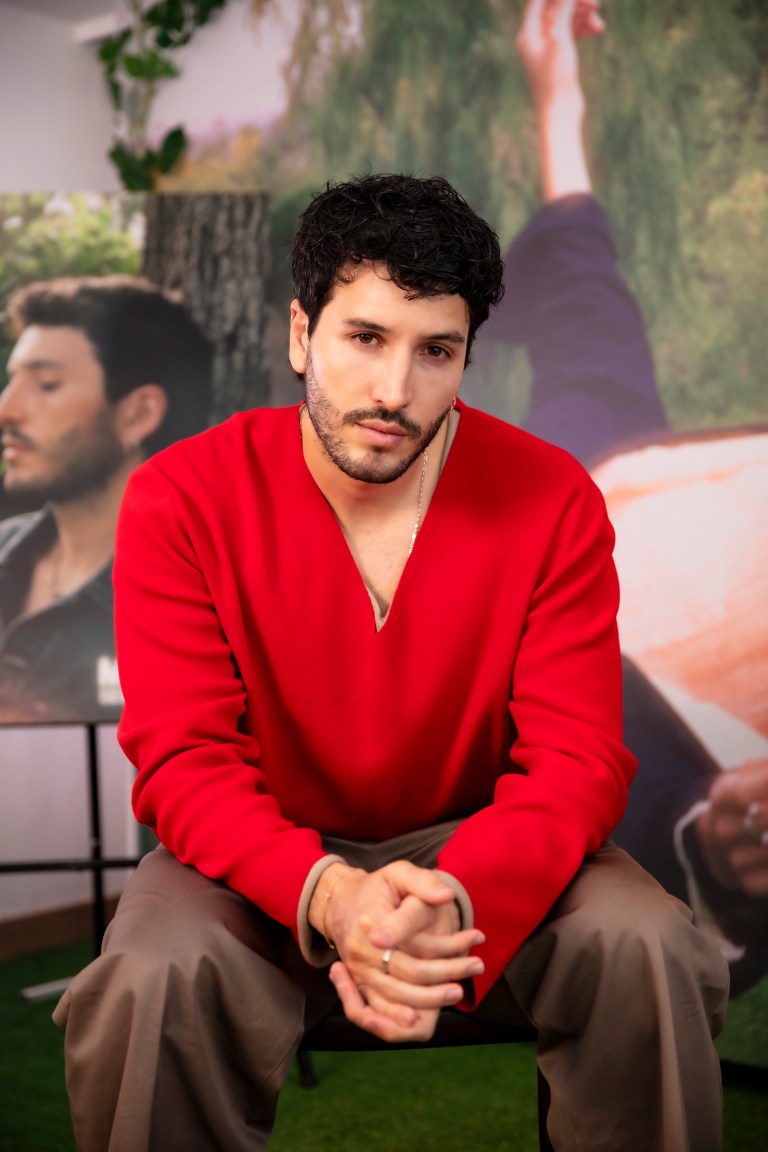 Sebastián Yatra lanzó nuevo disco: “Hasta los retos en nuestra vida son milagros”