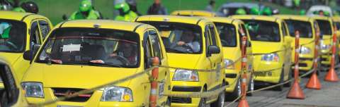 Empresa de taxis del aeropuerto desmiente cobro abusivo a turistas y da su versión
