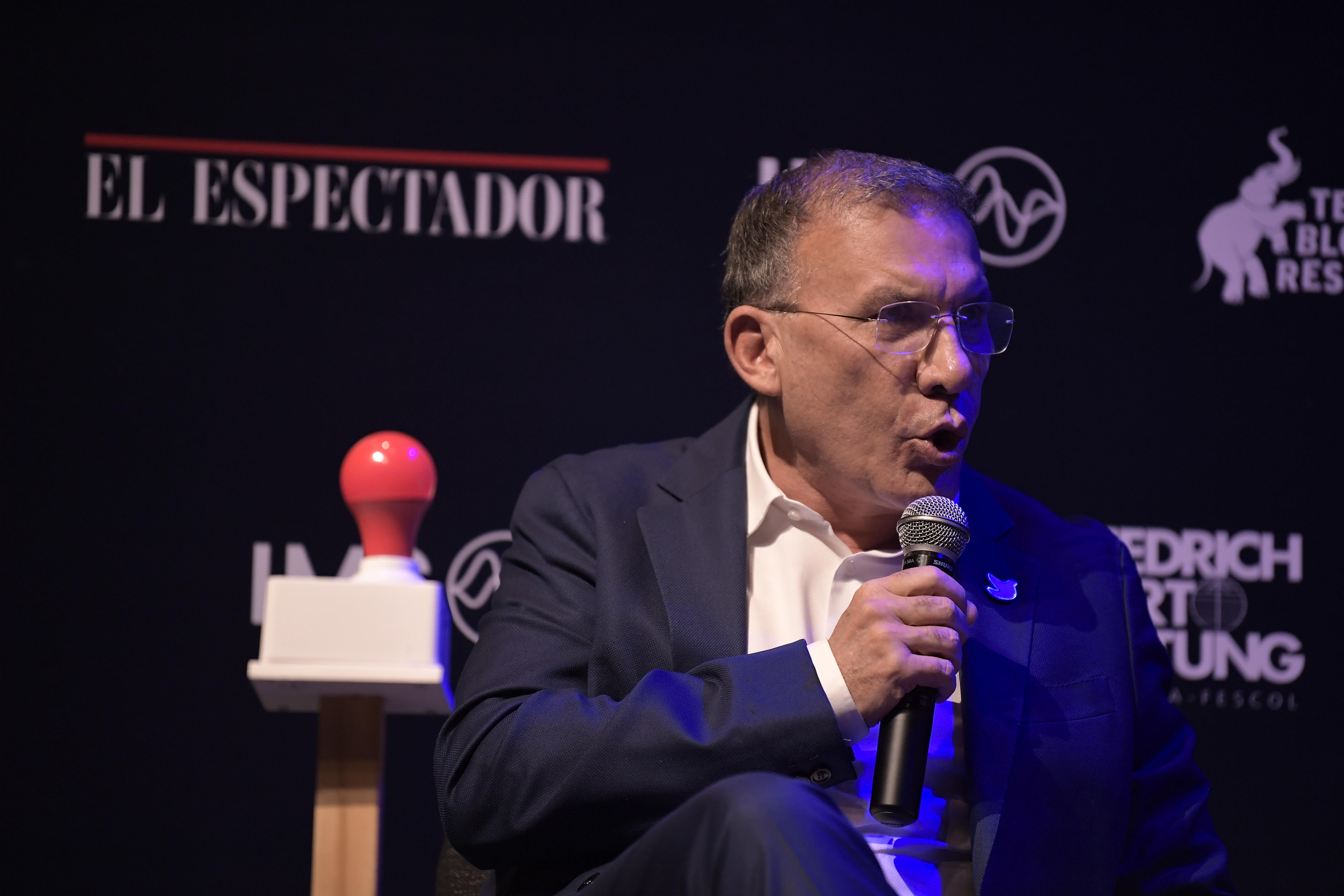 Precandidato presidencial para el 2022 por el partido La Fuerza por la Paz, en el debate sobre la Reforma Policial, organizado por El Espectador, Temblores y Fescol, realizado en el Gimnasio Moderno.