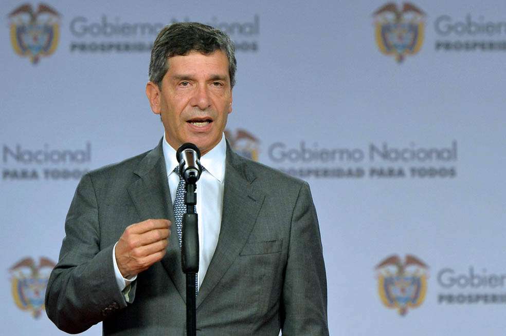 Rafael Pardo estará a cargo de la Alcaldía de Bogotá hasta que sea elegido, por votación popular, un nuevo alcalde para la capital. / EFE