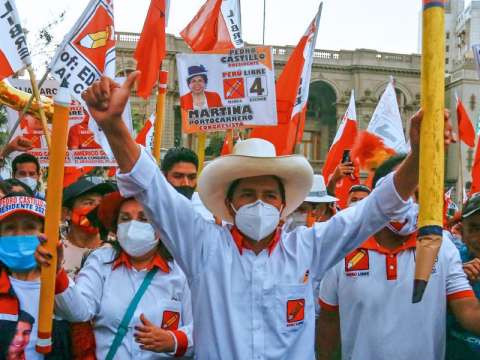 ¿Quién es Pedro Castillo, el candidato más votado en Perú?