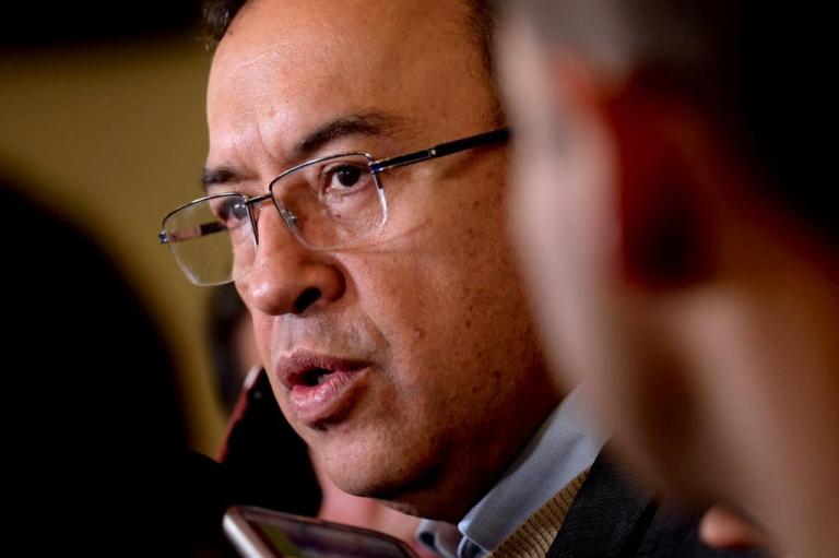 Indultos también serían para miembros de la fuerza pública: Alfonso Prada