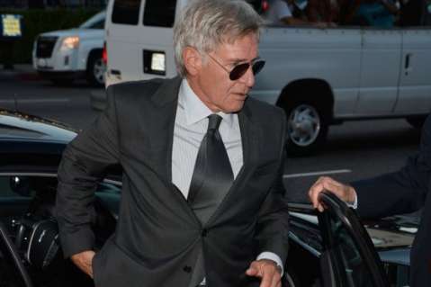 Harrison Ford se recupera "notablemente" tras su accidente aéreo