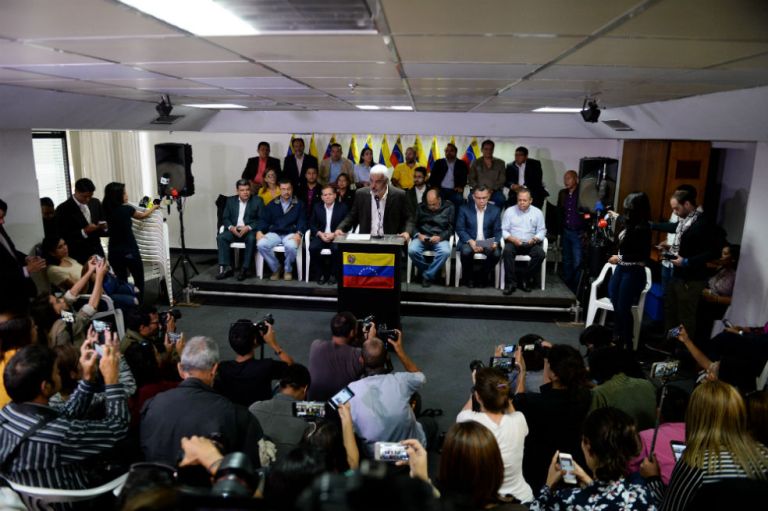 Parlamento venezolano tilda de "golpe de Estado" eventual adelanto de legislativas
