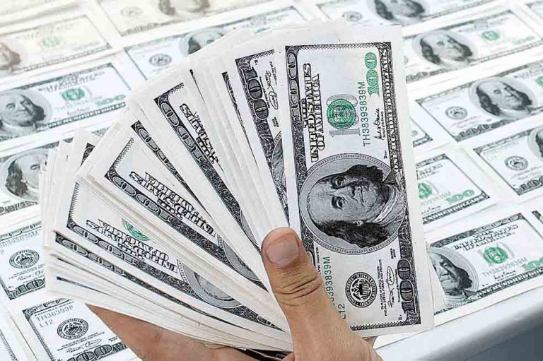 El dólar se acerca a la barrera de $1.850
