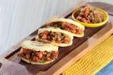 Así se preparan unas deliciosas arepitas rellenas colombianas
