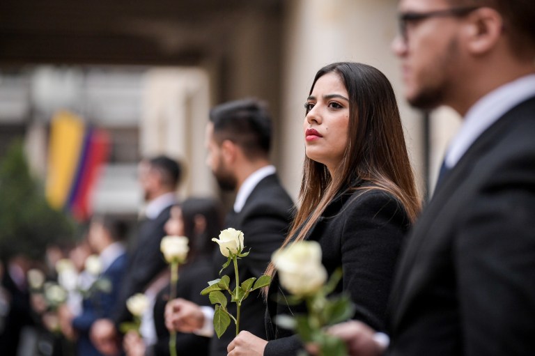 La magistrada Diana Alexandra Remolina, presidenta del Consejo Superior de la Judicatura, quien también estuvo en la conmemoración, mencionó que este acto simbólico “es un espacio que siempre nos permite, no solo recordar una fecha, sino reafirmar nuestro compromiso con la justicia y con la memoria histórica de nuestra Nación”.