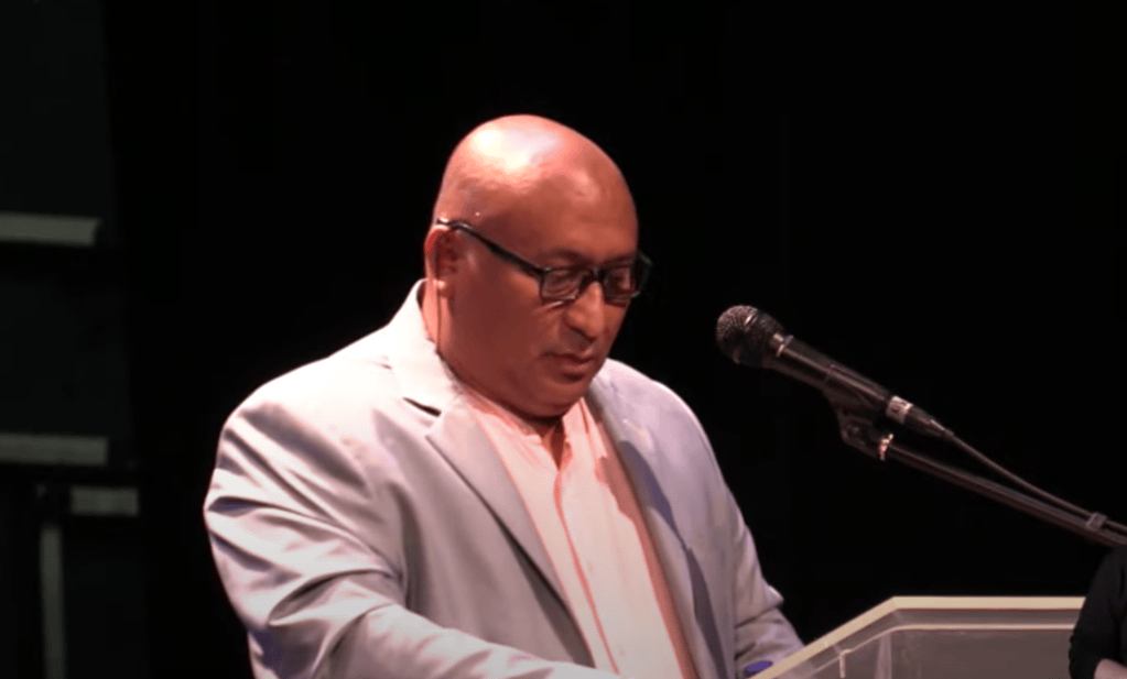 "Reciban mi sincero deseo de contribuir a la verdad, a la sanación de tanto dolor, es mi anhelo y deber. Nuestro compromiso con la paz sigue intacto", dijo Trujillo en la Comisión de la Verdad.
