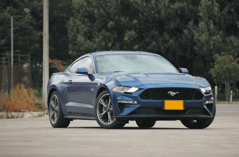 Tras el accidente ocurrido en Antioquia, este es el precio que tendría el modelo de Mustang involucrado en la coalición con un taxi.