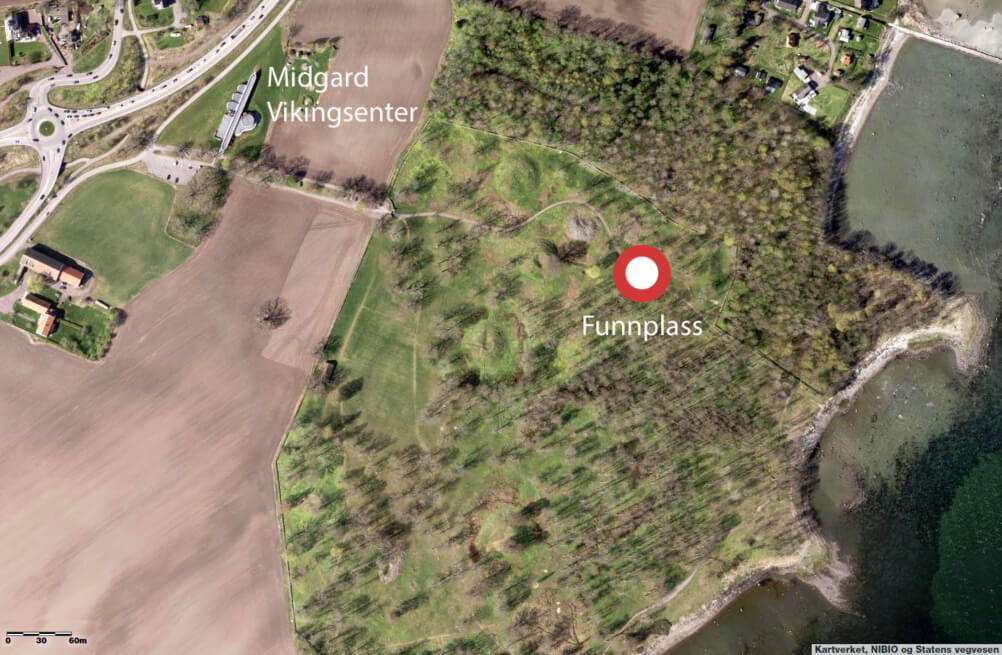 Los restos fueron hallados con la ayuda de un radar de penetración en el suelo, dentro de un túmulo en un parque del condado de Vestfold. / Vestfold Fylkeskommune / NTB scanpix / AFP