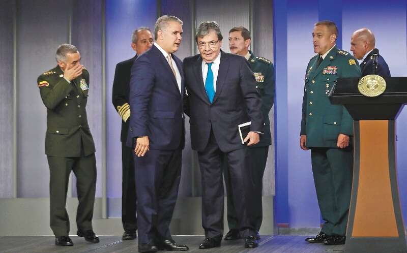 El presidente Iván Duque nombró a Carlos Holmes Trujillo como el reemplazo de Guillermo Botero en el Ministerio de Defensa. / EFE