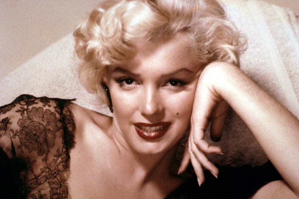 Joyce Carol Oates ha dicho que su novela homónima sobre Marilyn Monroe no pretende ser una recreación de la realidad de la actriz, sino una exploración sobre sus facetas melancólicas y góticas.