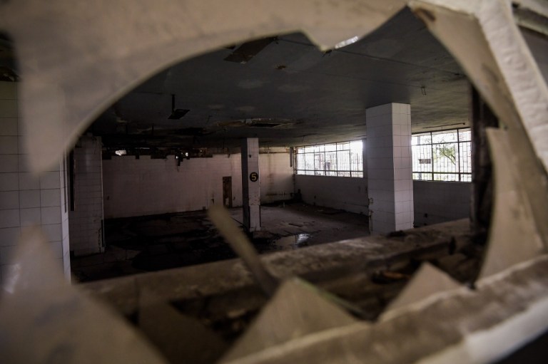 Hoy en día no se prestan servicios de salud en el hospital San Juan de Dios, pero con la eventual apertura, cerca de 360 mil personas de seis localidades de la ciudad, que están a su alrededor (Santa Fe, Mártires, San Cristóbal, Antonio Nariño, Rafael Uribe, La Candelaria), se verían favorecidas.