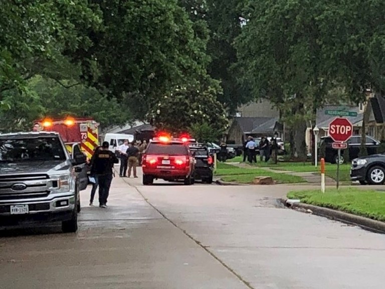 Encuentran 90 personas hacinadas en una casa en Houston (EE. UU.), investigan posible tráfico humano