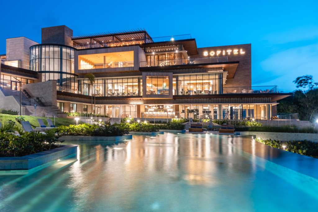 Sofitel Barú Calablanca Beach Resort es el primer resort de lujo de Colombia, el tercer Sofitel en Colombia y el primer destino de playa de lujo del país.