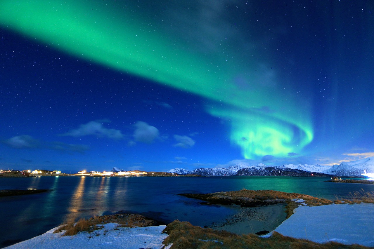 Tromsø se considera uno de los principales destinos para experimentar auroras boreales.