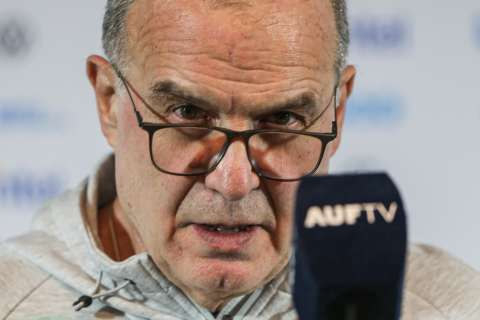 Bielsa y una crítica a los medios: “Dicen cualquier cosa para ganar audiencia”
