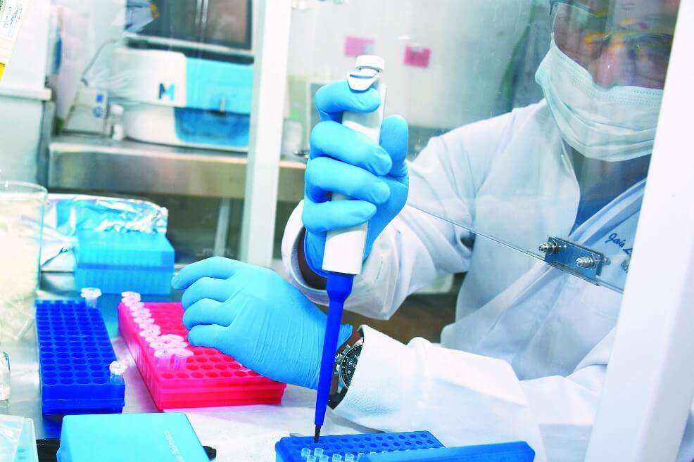 En la Unidad de Genética y Biología Molecular de Unisimón se ha trabajado ya con muestras de VIH-sida y zika. / Moisés Carrillo M. / Unisimón/