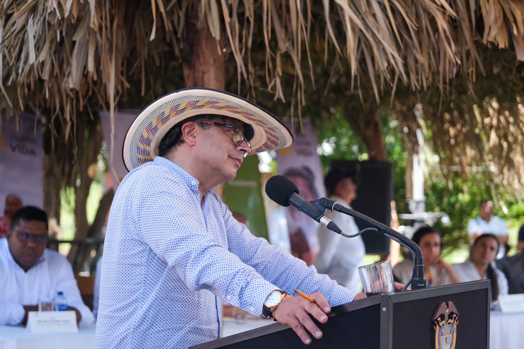 Gustavo Petro en Albania, La Guajira, en el Diálogo social y medidas de emergencia frente al cuidado del agua.