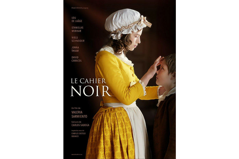 En "Le Cahier Noir", la protagonista es Laura (interpretada por la francesa Lou de Laâge), una mujer que cuida del pequeño Sebastian, un huérfano cuyo origen es desconocido. / Cortesía