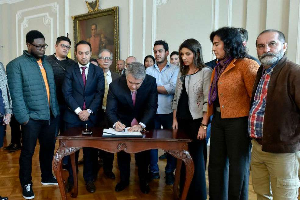 El pacto es un reconocimiento de la protesta como un derecho fundamental y de que todavía falta mucho por hacer para apostarle de lleno a la educación pública. / Foto: Cortesía Presidencia