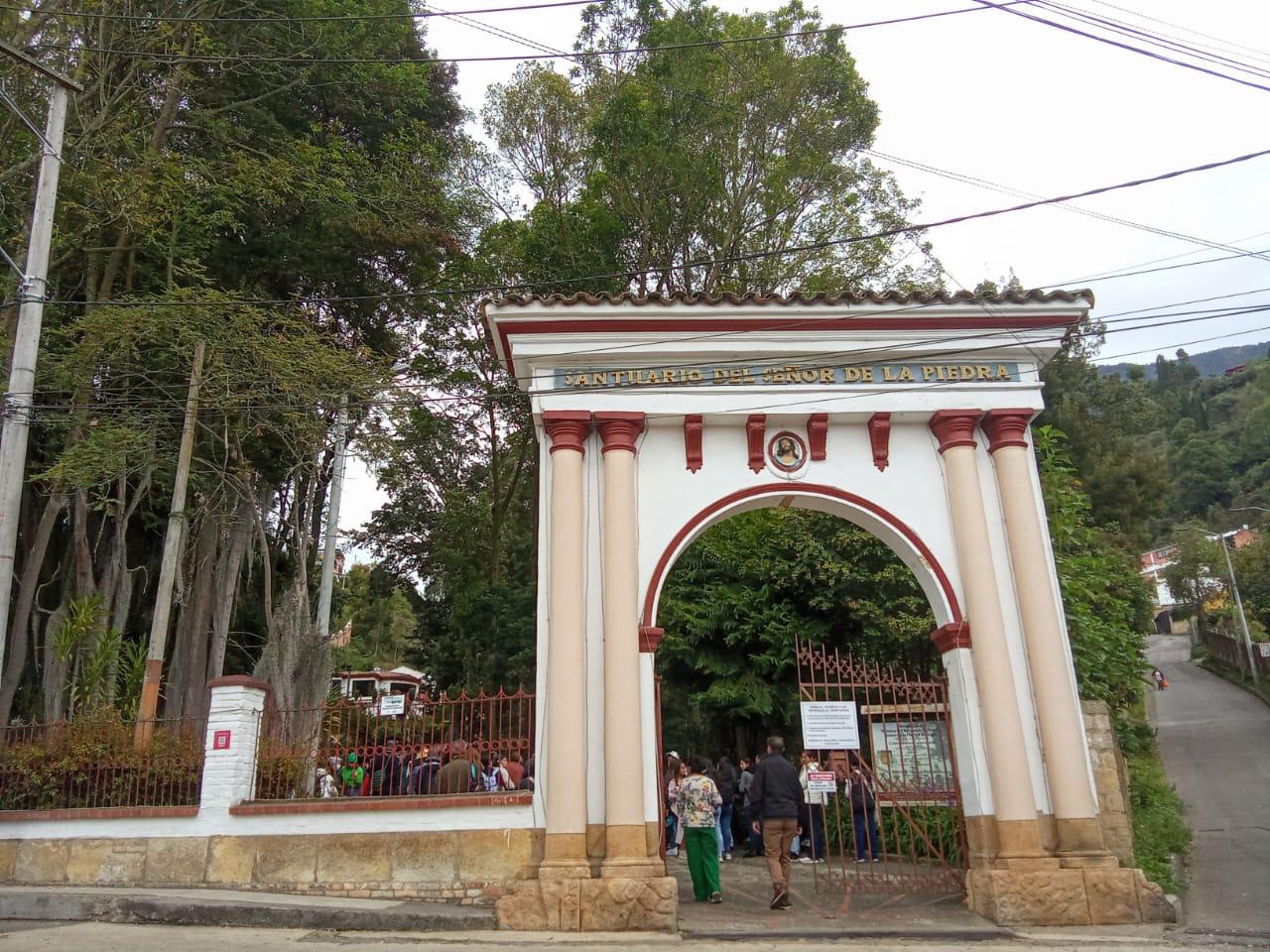 El Santuario del Señor de la Piedra está abierto al público todos los días.