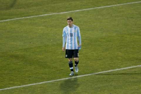 "Sería lamentable que Messi no vuelva a representar a Argentina": Presidente de la AFA