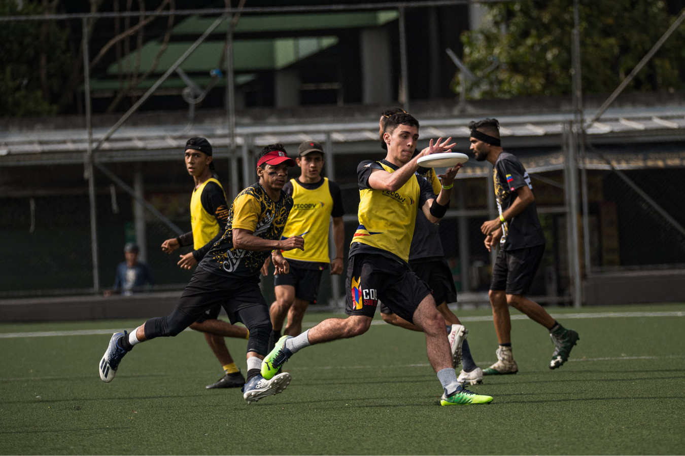 Después de varios torneos, la selección Colombia de ultimate logró clasificar al Mundial Junior de Polonia 2022.