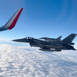 Mundial de Qatar 2022: Polonia viajó escoltada por cazabombarderos F-16