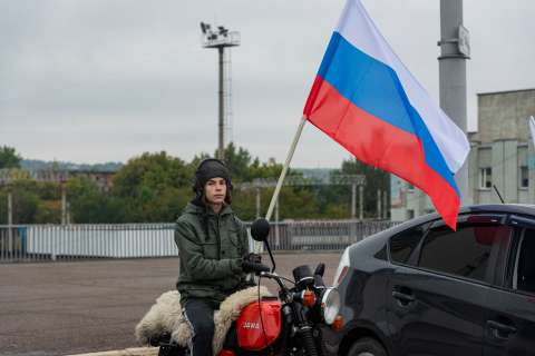 Ucrania pide más armas y los prorrusos quieren que Putin concrete ya la anexión