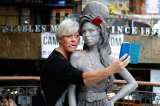 Amy Winehouse tiene estatua en Londres