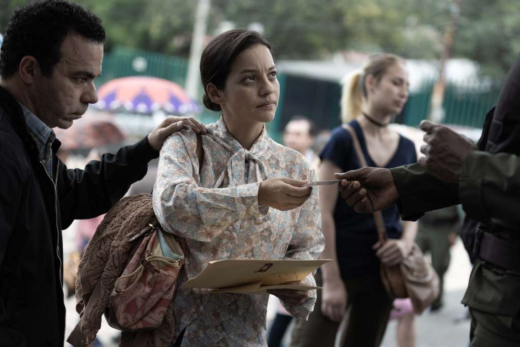 Natalia Reyes es Adelaida en 'Aún es de noche en Caracas'.