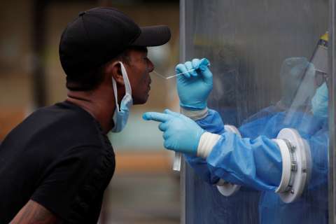 Ómicron en Colombia: las medidas con las que el mundo intenta contener la variante