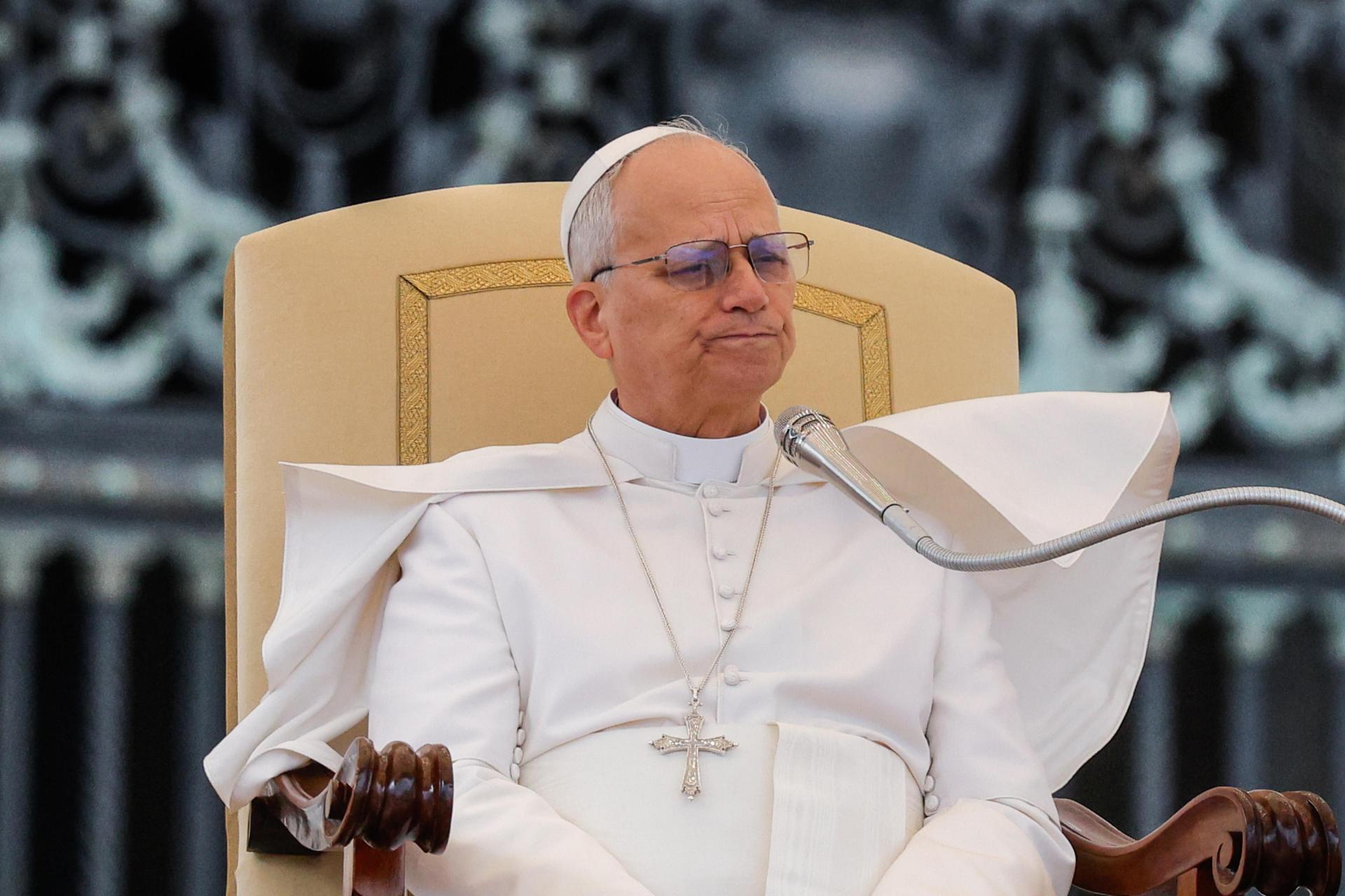 FOTODELDIA Ciudad del Vaticano (Vaticano) 31/12/2025.- El papa León XIV durante la audiencia semanal en la Plaza de San Pedro el Vaticano este miércoles. EFE/ Giuseppe Lami