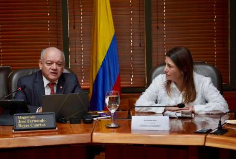 Corte Constitucional recibió visita de la defensora del pueblo, Iris Marín
