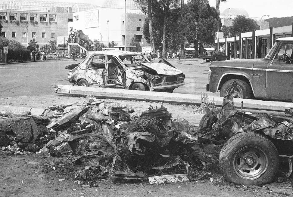 Atentado con carro bomba en el barrio Niza en Bogotá. / Archivo