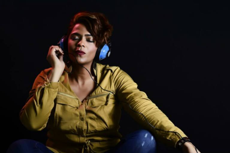 El cerebro humano está preparado para seguir el ritmo de una canción o de un baile