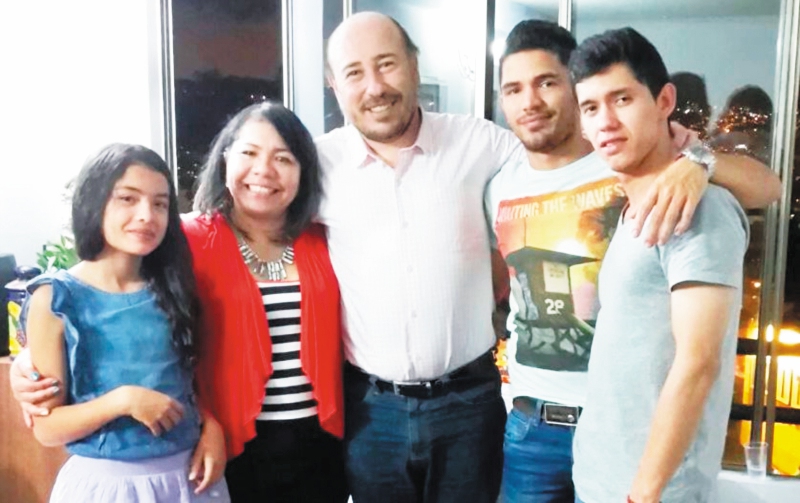 Victoria, Adriana, Luis David, Jorge y Camilo conforman esta familia. / Cortesía