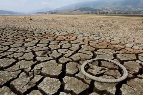 Minvivienda contempla cobrar a quienes derrochen agua