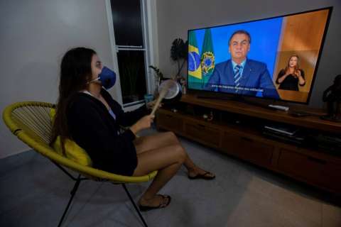 Cacerolazo contra Bolsonaro: brasileros piden acciones frente al coronavirus