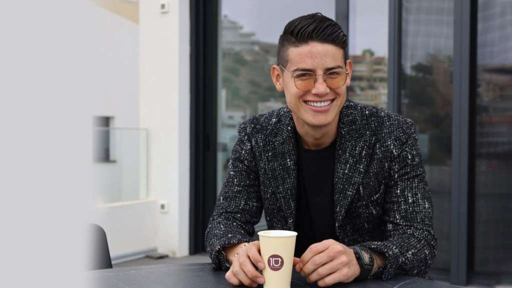 James Rodríguez no solo recibe ingresos de su trabajo como futbolista, sino que tiene múltiples empresas de comida, ropa y accesorios de las cuales también genera dividendos.