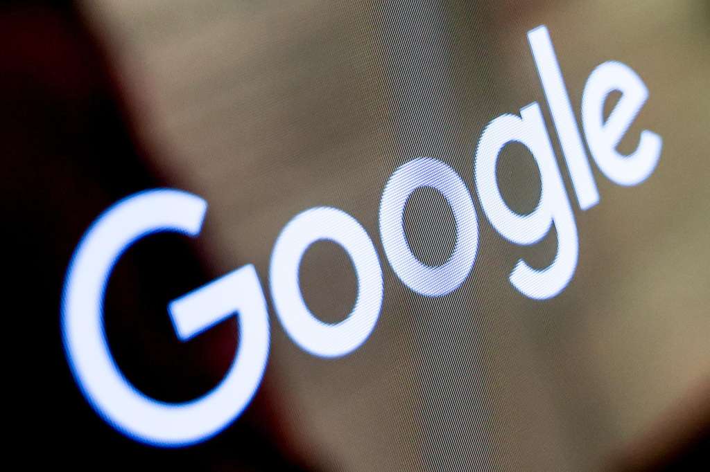 Berlin (Germany), 11/11/2025.- Google logo is seen during a press conference held by Google on the investment plan for Germany, in Berlin, Germany 11 November 2025. (Alemania) EFE/EPA/Filip Singer